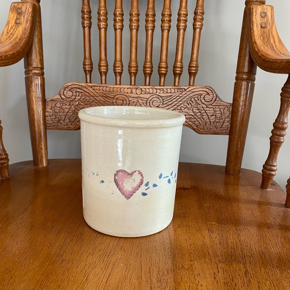 Small vintage crock